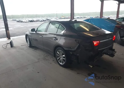 2015 Infiniti Q50 Premium z USA, uszkodzony, nr VIN JN1BV7AR0FM393387